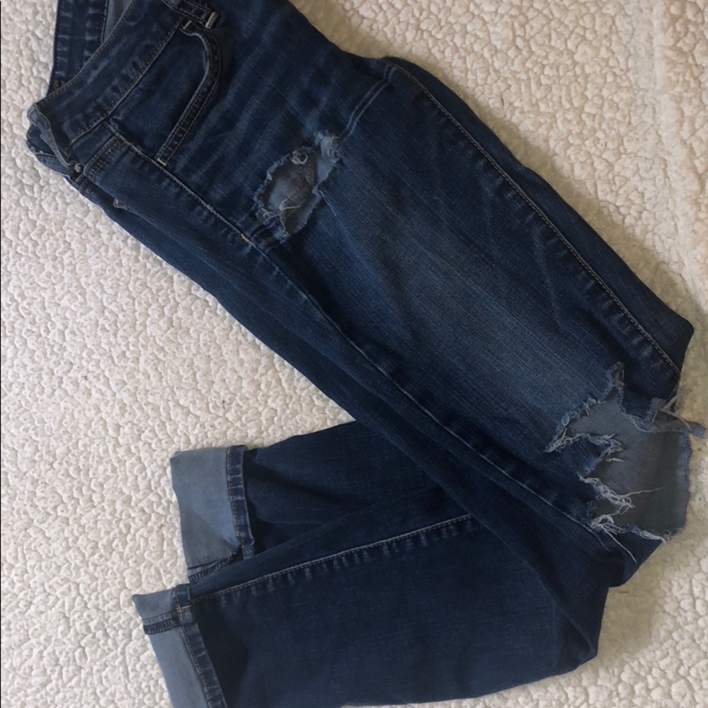 Women’s AMERICAN EAGLE ripped jegging jeans size 2